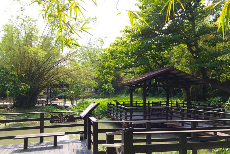 小琉球碧雲寺 竹林生態池